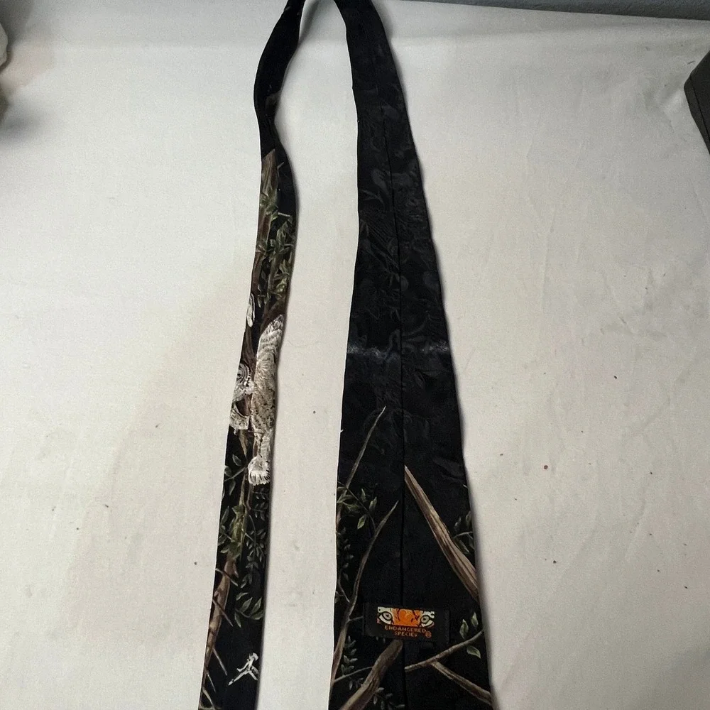 Vintage 1995 Marc Dennis Koala‎ Hang-Out Novelty Silk Necktie Animal Print